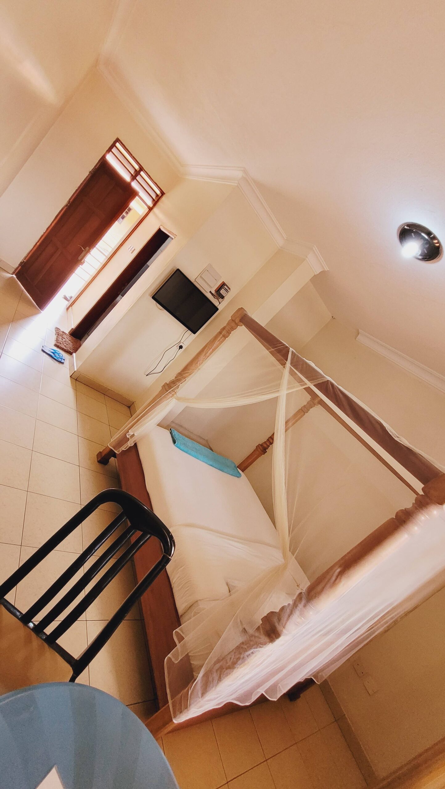 saltek-hotel-room.jpg saltek-hotel-room.jpg